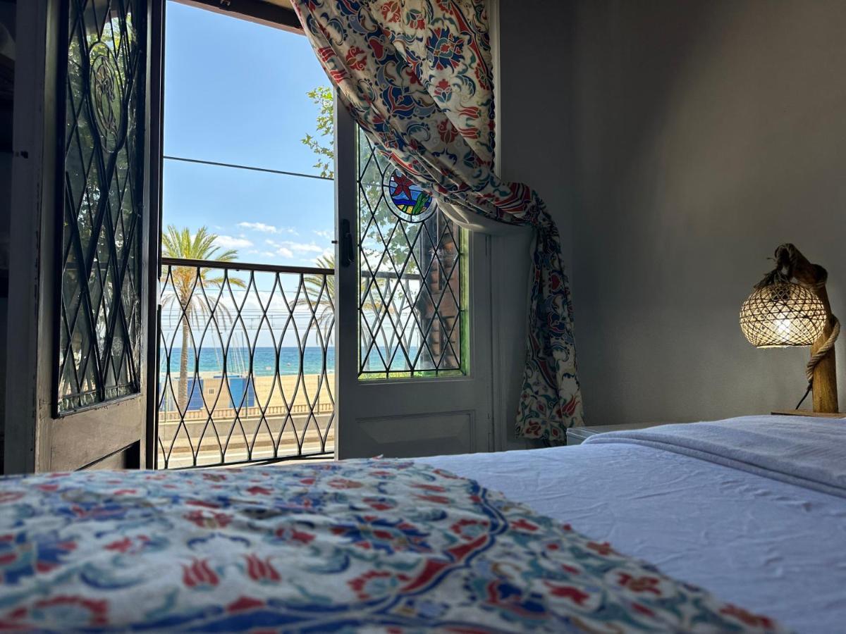 Vilador Beach Hotel El El Masnou Zewnętrze zdjęcie